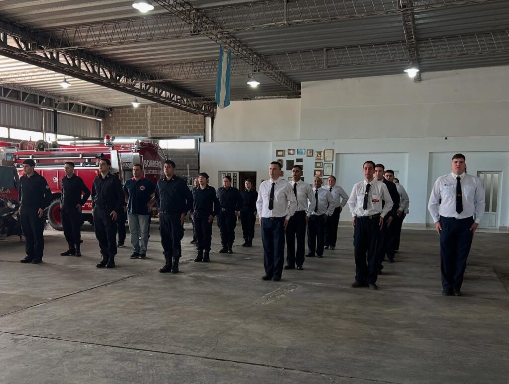 Nuestros Bomberos Celebran 42 años